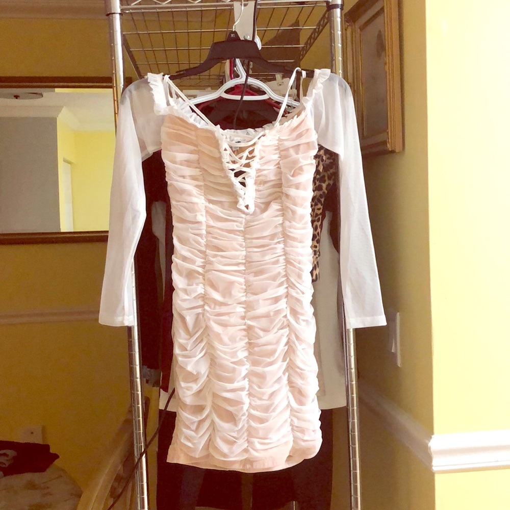 Dress - Picture 1 of 4